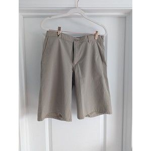 MENS IZOD KHAKI SHORTS SIZE 20 SCHOOL WEAR 3 PAIR SCHOOL WEAR